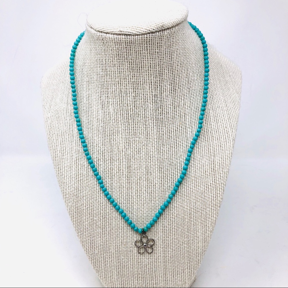 Sterling silver daisy with blue beads necklace - Picture 4 of 6